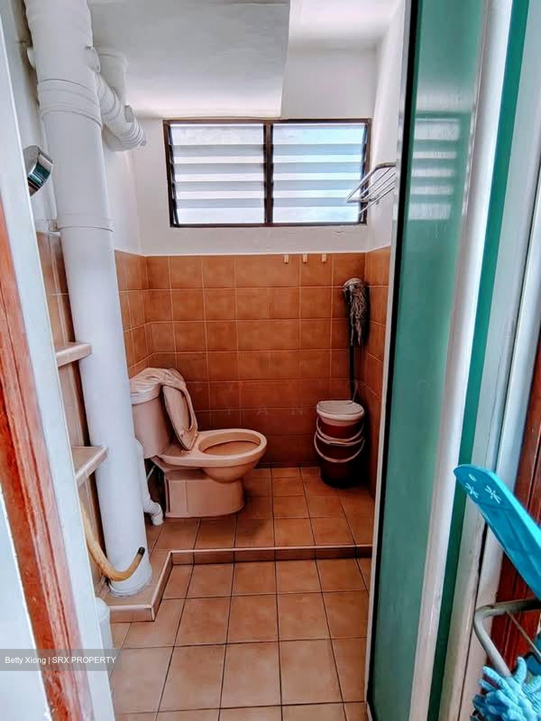 Blk 214 Bedok Town Centre (Bedok), HDB 3 Rooms #589836361